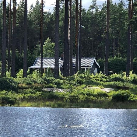 Modern Lakeside Cottage & Boat Near Isaberg Kavsjo المظهر الخارجي الصورة