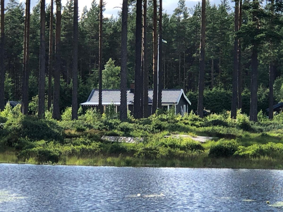 Modern Lakeside Cottage & Boat Near Isaberg Kavsjo المظهر الخارجي الصورة
